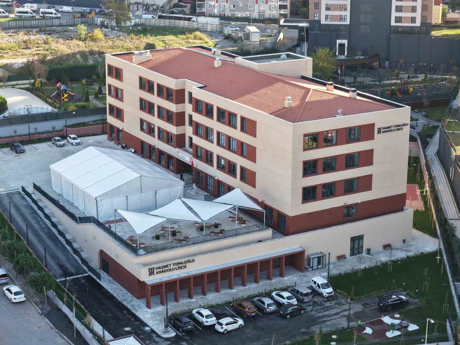 Bağcılar’da eğitime büyük yatırım: Aynı anda 7 yeni okulun inşaatı devam ediyor
Bağcılar’da eğitime büyük yatırım: Aynı anda 7 yeni okulun inşaatı devam ediyor