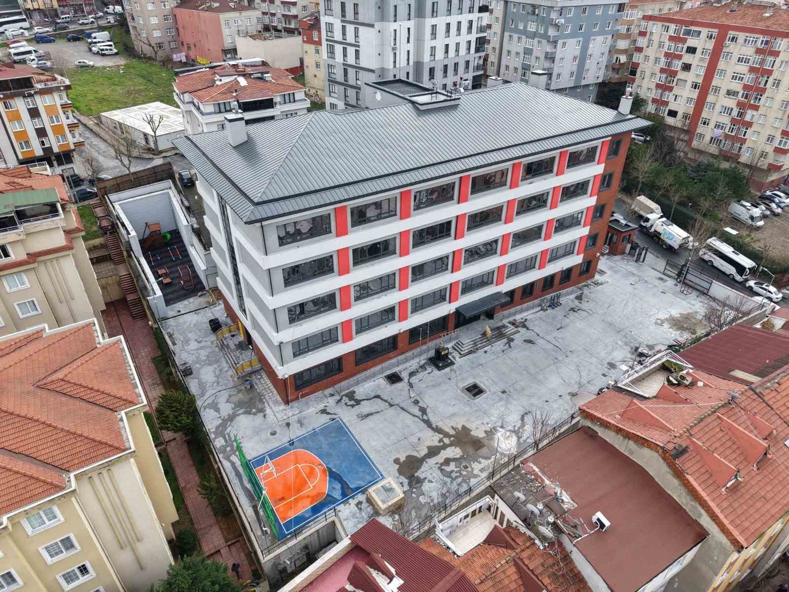 Bağcılar’da eğitime büyük yatırım: Aynı anda 7 yeni okulun inşaatı devam ediyor
Bağcılar’da eğitime büyük yatırım: Aynı anda 7 yeni okulun inşaatı devam ediyor