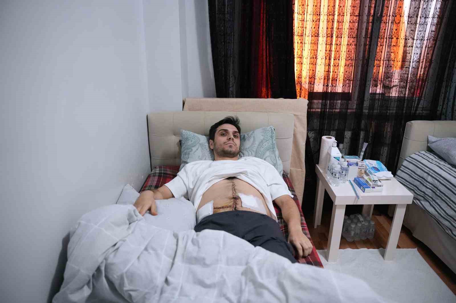 Bağcılar’da metro çıkışındaki bıçaklı saldırı olayı ile ilgili yeni gelişme
Bağcılar’da metro çıkışındaki bıçaklı saldırı olayı ile ilgili yeni gelişme