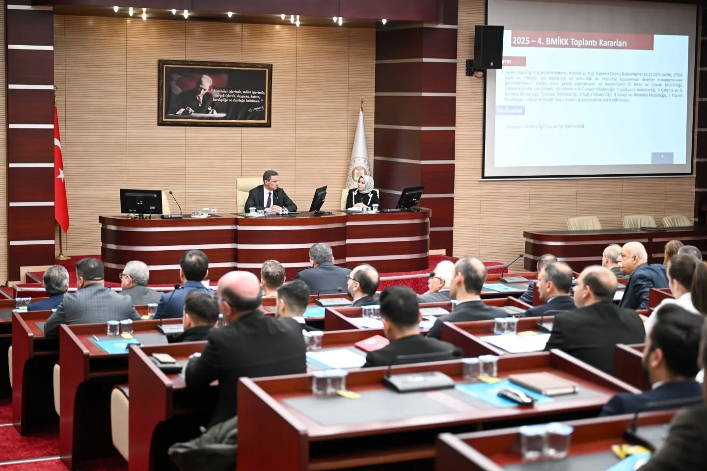 "Bağımlılıkla mücadele topyekün olmalı"
