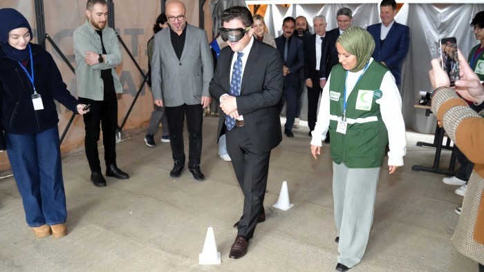 Bağımlılıkla mücadele uygulamalı olarak öğretildi
