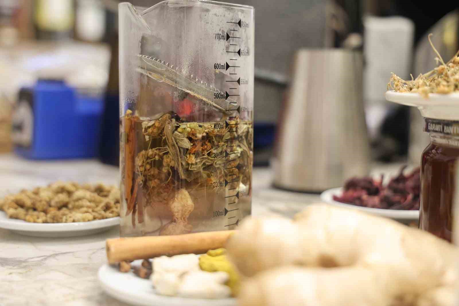 Bağışıklık sistemini güçlendiren doğal şifa kaynağı: Kış çayı
