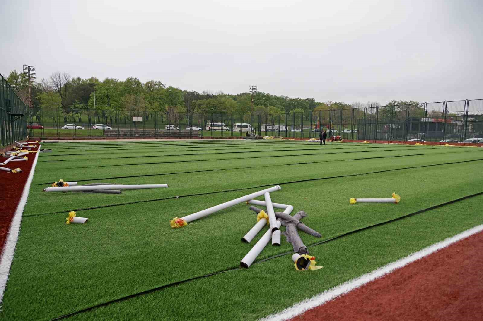 Bağlarbaşı spor tesisleri yenileniyor
