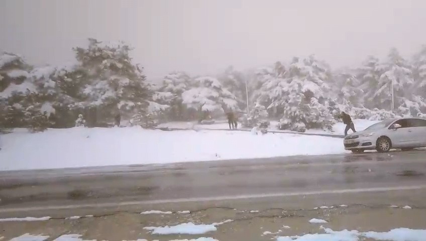 Baharı beklerken kar geldi

