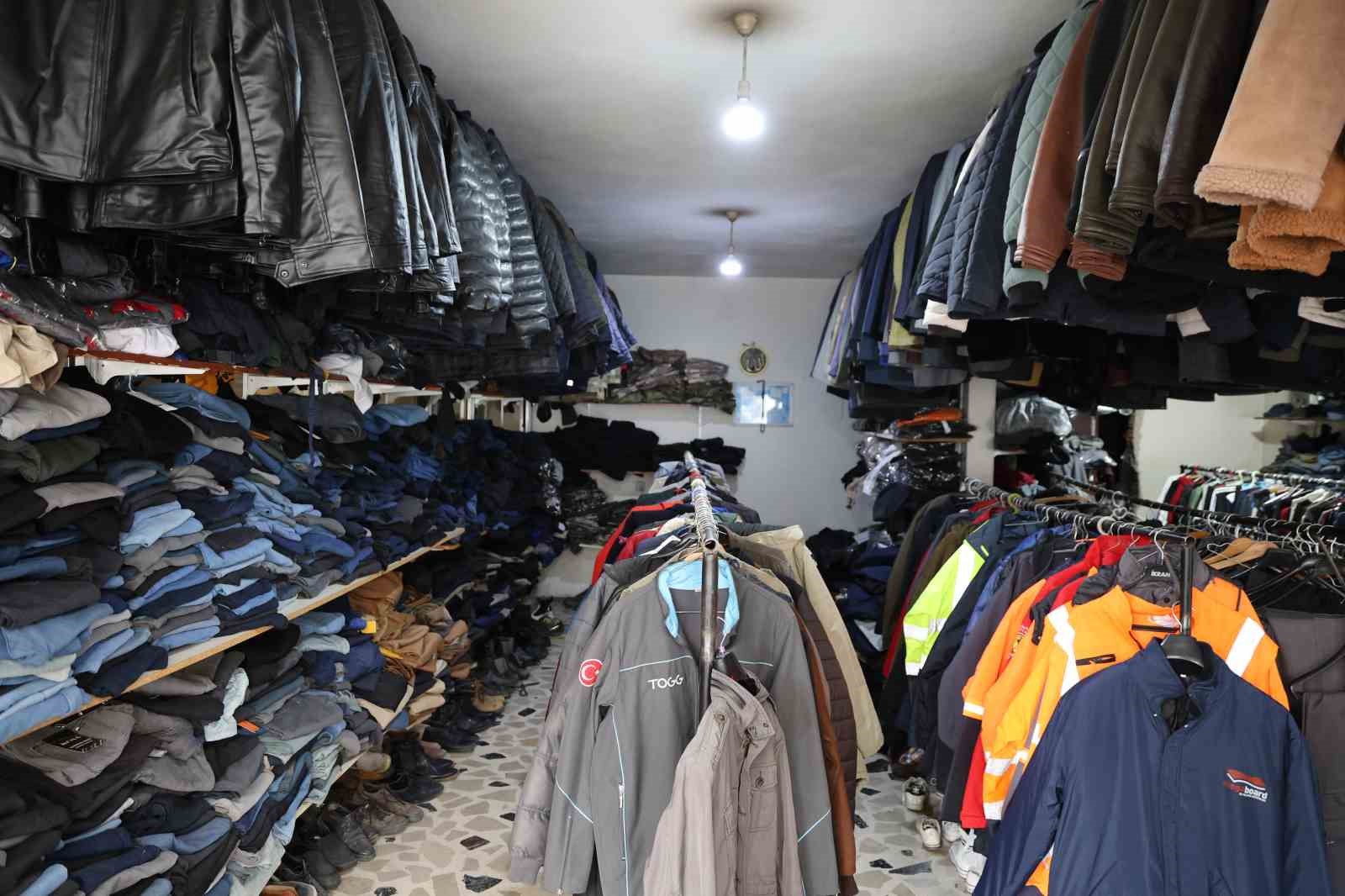 Bahçe sezonun başlamasıyla, ikinci el kıyafete talep arttı
