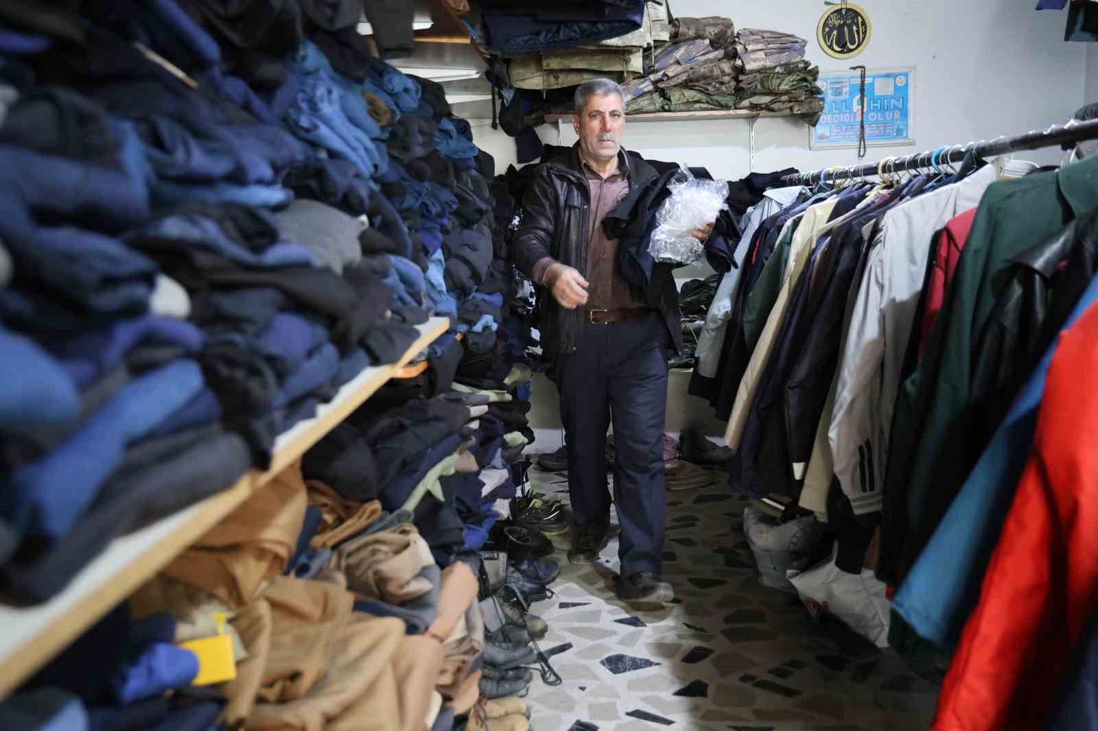 Bahçe sezonun başlamasıyla, ikinci el kıyafete talep arttı
