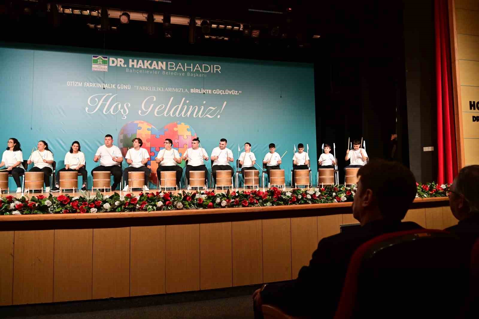 Bahçelievler’de Otizm Farkındalık Haftası’nda çocuklar performanslarını sergiledi
