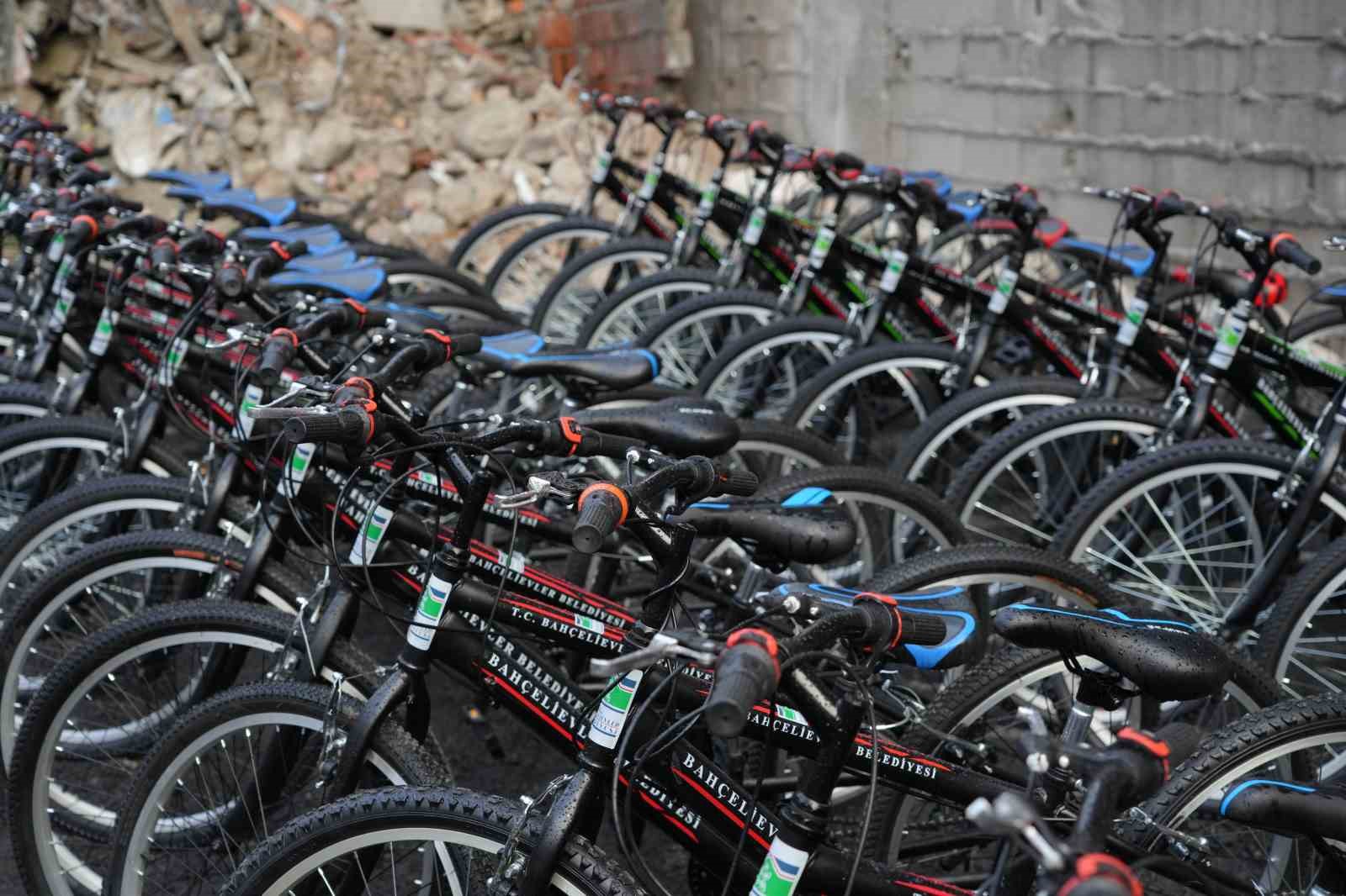 Bahçelievler’de pedallar sağlık ve çevre için döndü: 38’inci bisiklet çekilişi yapıldı
