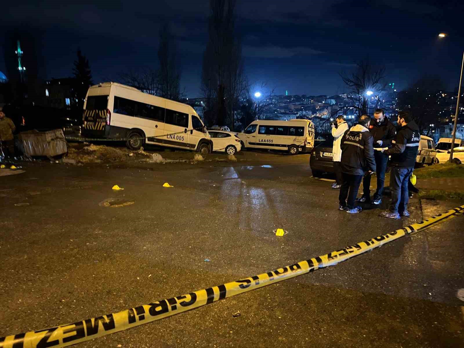 Bahçelievler’de uyuşturucu satıcılarına operasyon: Jandarmaya ateş açıldı
