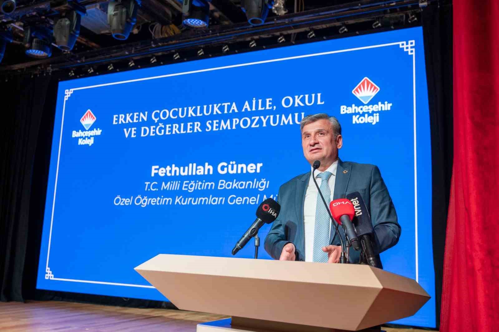 Bahçeşehir Koleji "Erken Çocuklukta Aile, Okul ve Değerler Sempozyumu" düzenledi
