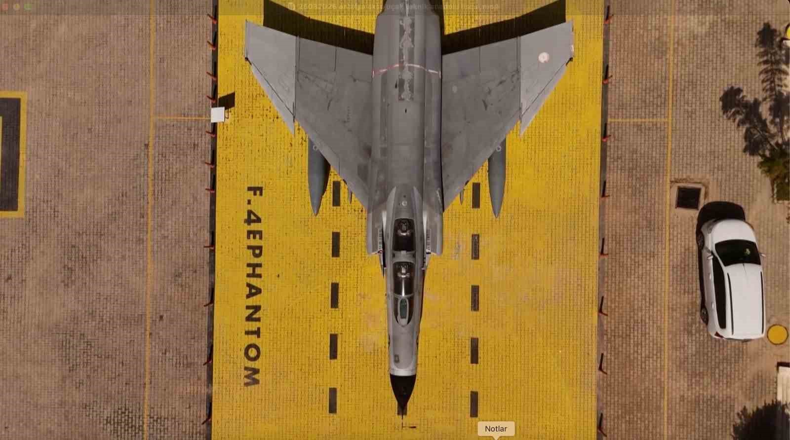 Bahçesinde Boeing 737 eğitim uçağı ve F-4 Phantom ile geleceğin havacılarını yetiştiren lise
