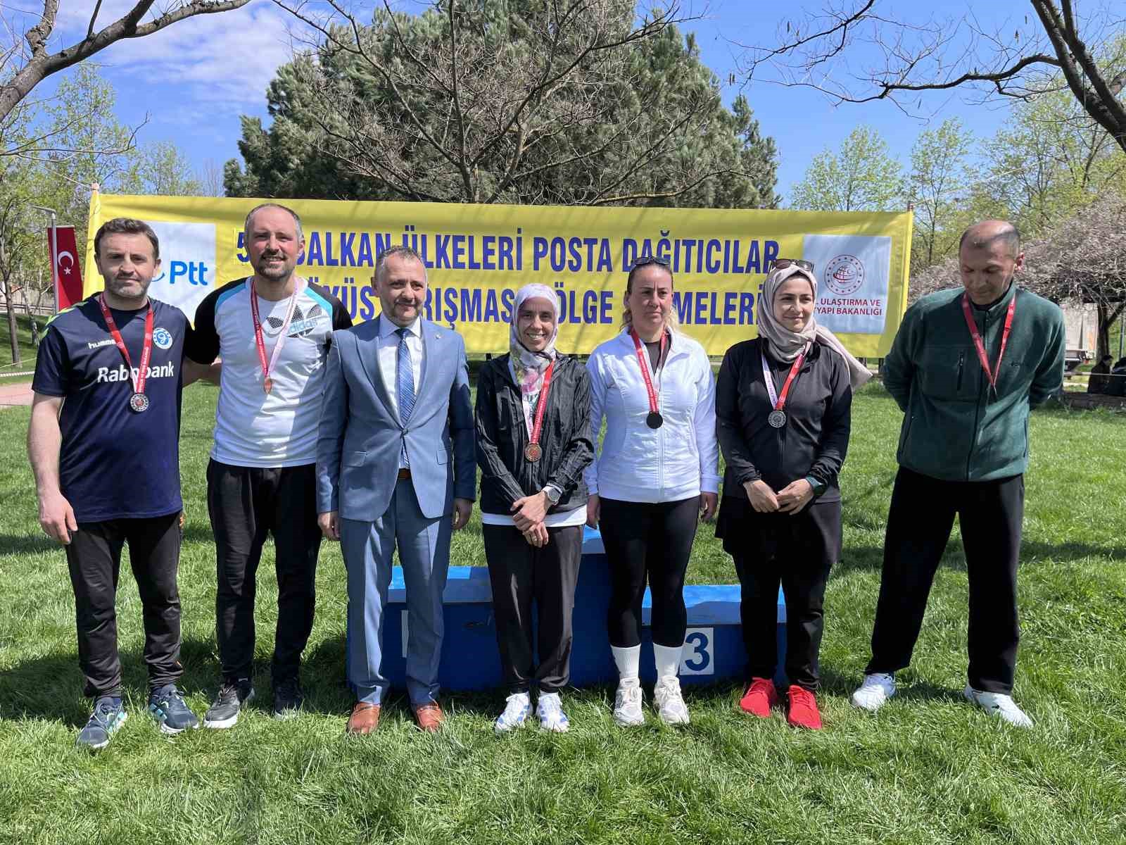 ’Bak Postacı Geliyor’...Bursa’da postacıların nefes kesen yarışı
