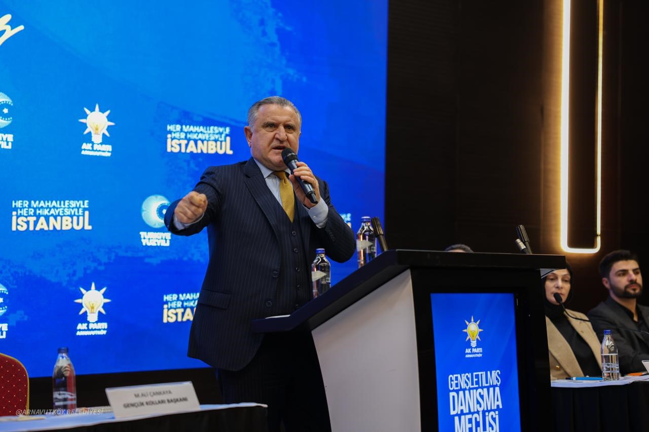 Bakan Bak: "Arnavutköy’de spor altyapısının güçlendirilmesine yönelik çalışmalar devam edecek"
