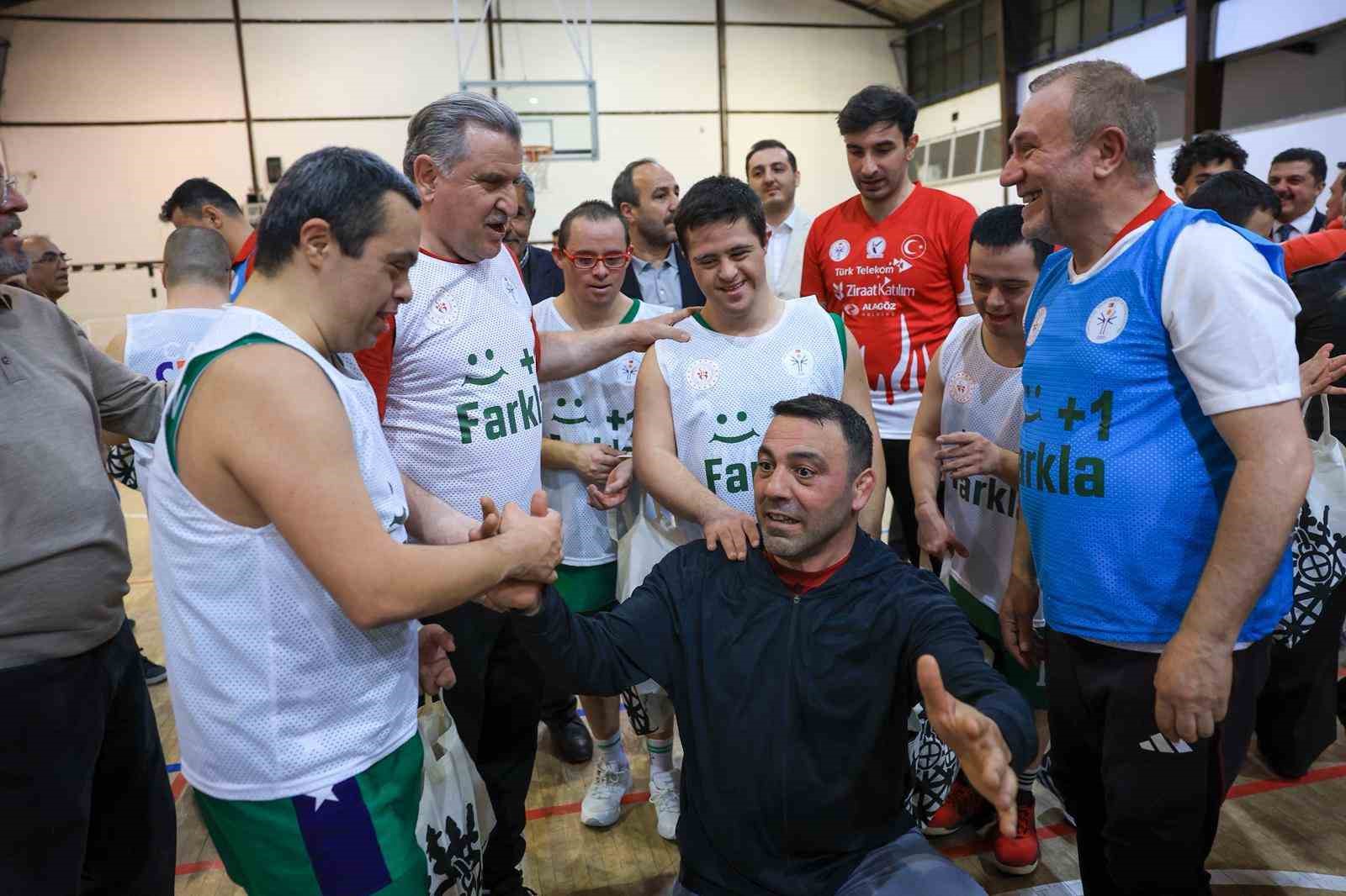 Bakan Bak: "Özel sporcular bizim için çok kıymetli"
