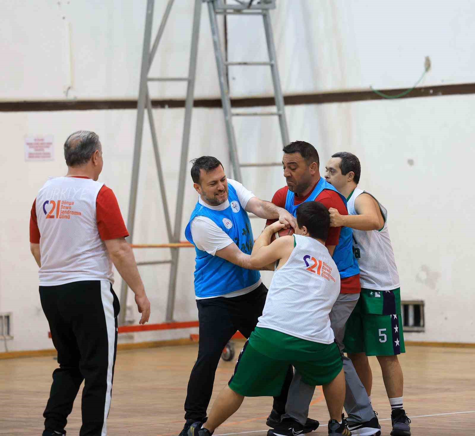 Bakan Bak: "Özel sporcular bizim için çok kıymetli"
