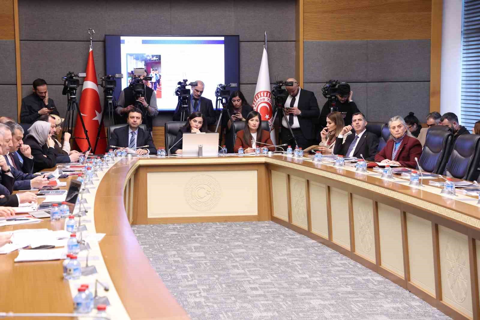 Bakan Bak: "Suça sürüklenen her çocuk, toplumsal hayata kazandırılması gereken bir bireydir"
