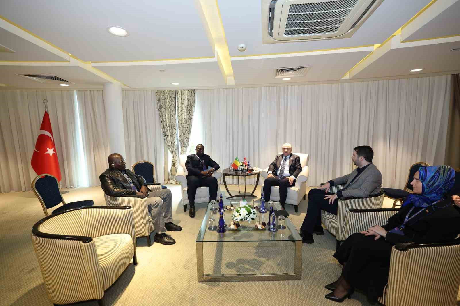 Bakan Bak’tan Antalya’da yoğun spor diplomasisi
