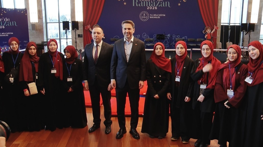 Bakan Bayraktar: "Pakistan’a Oruç Reisi veya Barbaros Hayrettin Paşa’yı göndermeyi hedefliyoruz"
