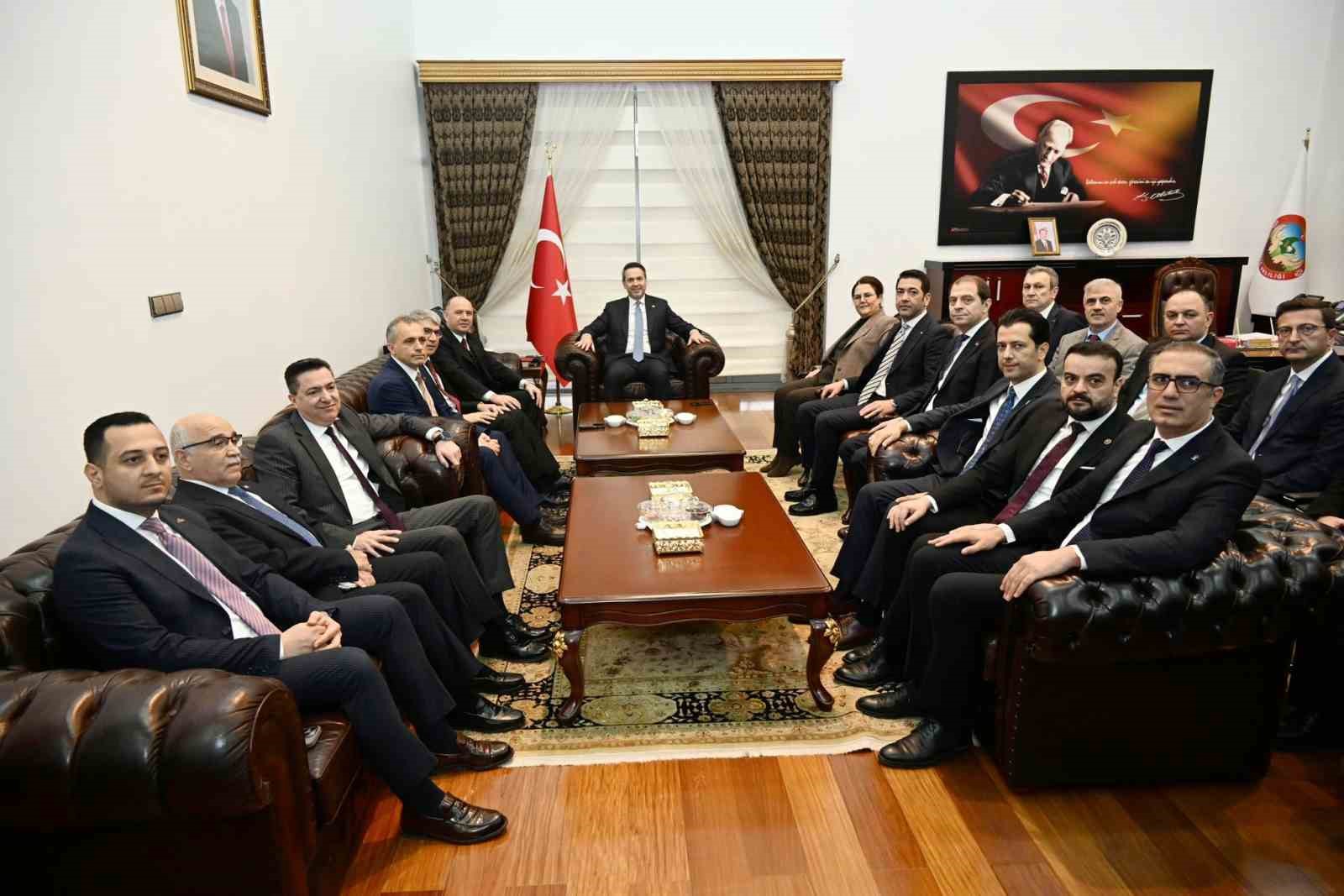 Bakan Bayraktar: "Terörsüz Türkiye’nin ne olduğunu biz Gabar’da ve ufak, hani sinemalarda fragman denir ya, bir kesiti olur ya, onu gördük"
