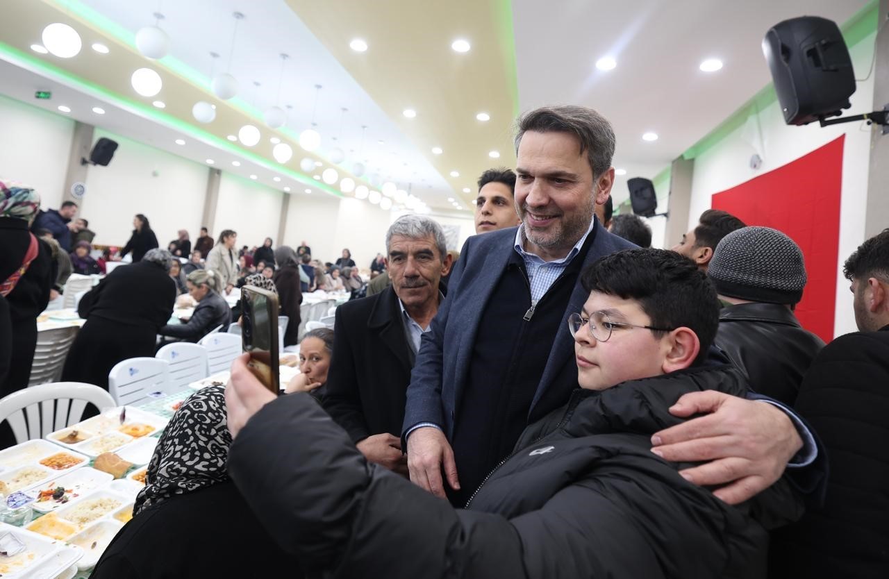 Bakan Bayraktar: "Türkiye olarak bizim çok daha güçlü olmamız lazım"
