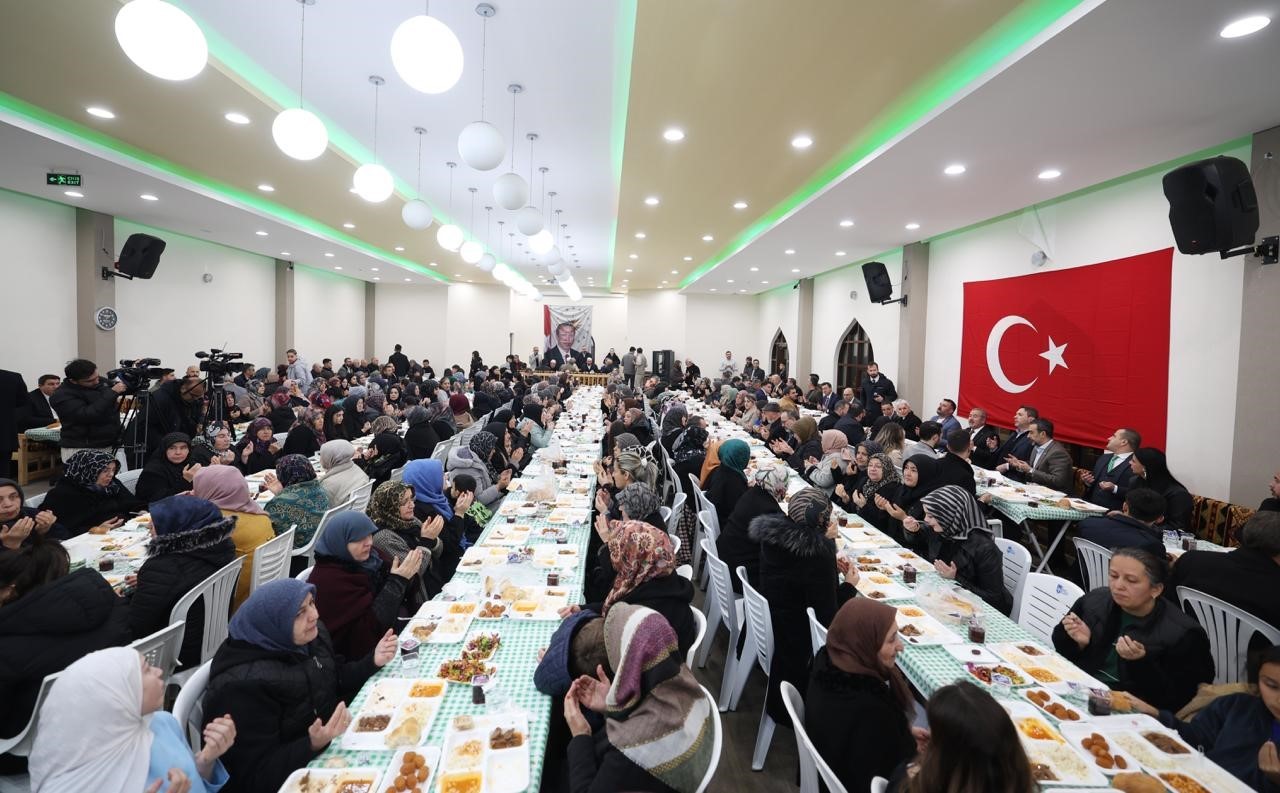 Bakan Bayraktar: "Türkiye olarak bizim çok daha güçlü olmamız lazım"
