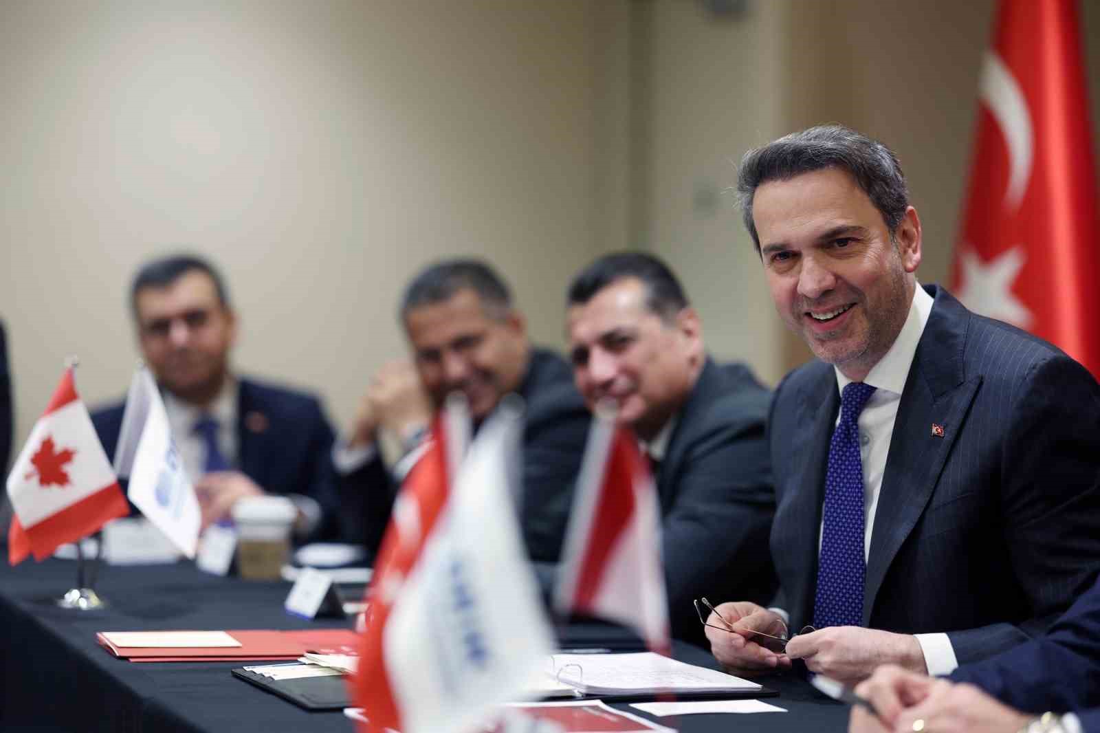 Bakan Bayraktar: "Türkiye Petrolleri ile Eti Maden, Kanada’ya yatırım yapabilir"
