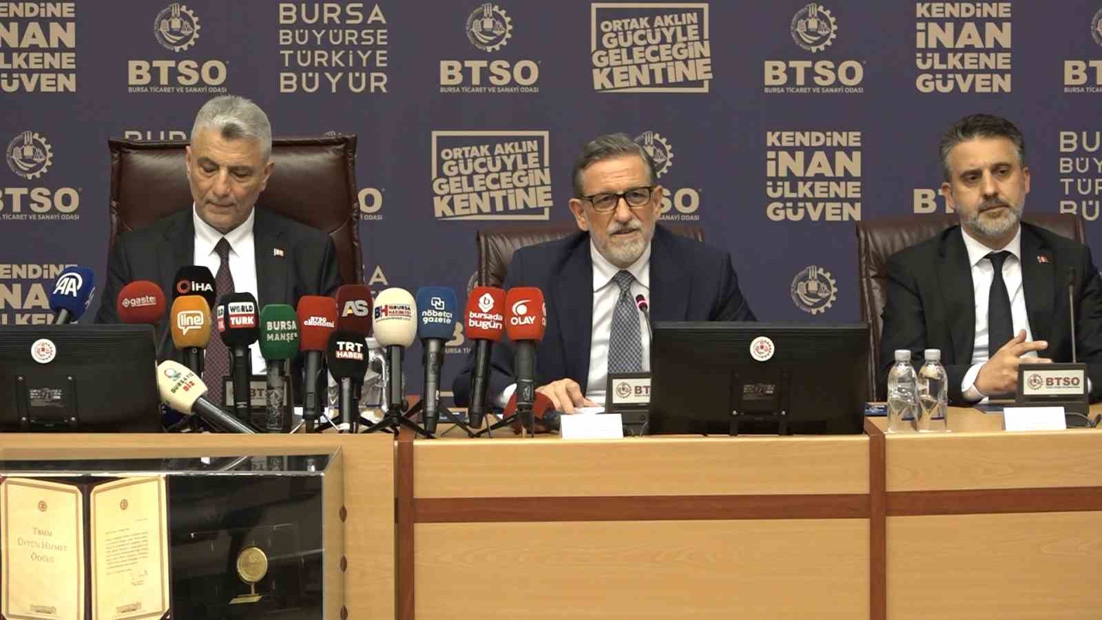 Bakan Bolat, Bursa’da iş adamlarıyla bir araya geldi
