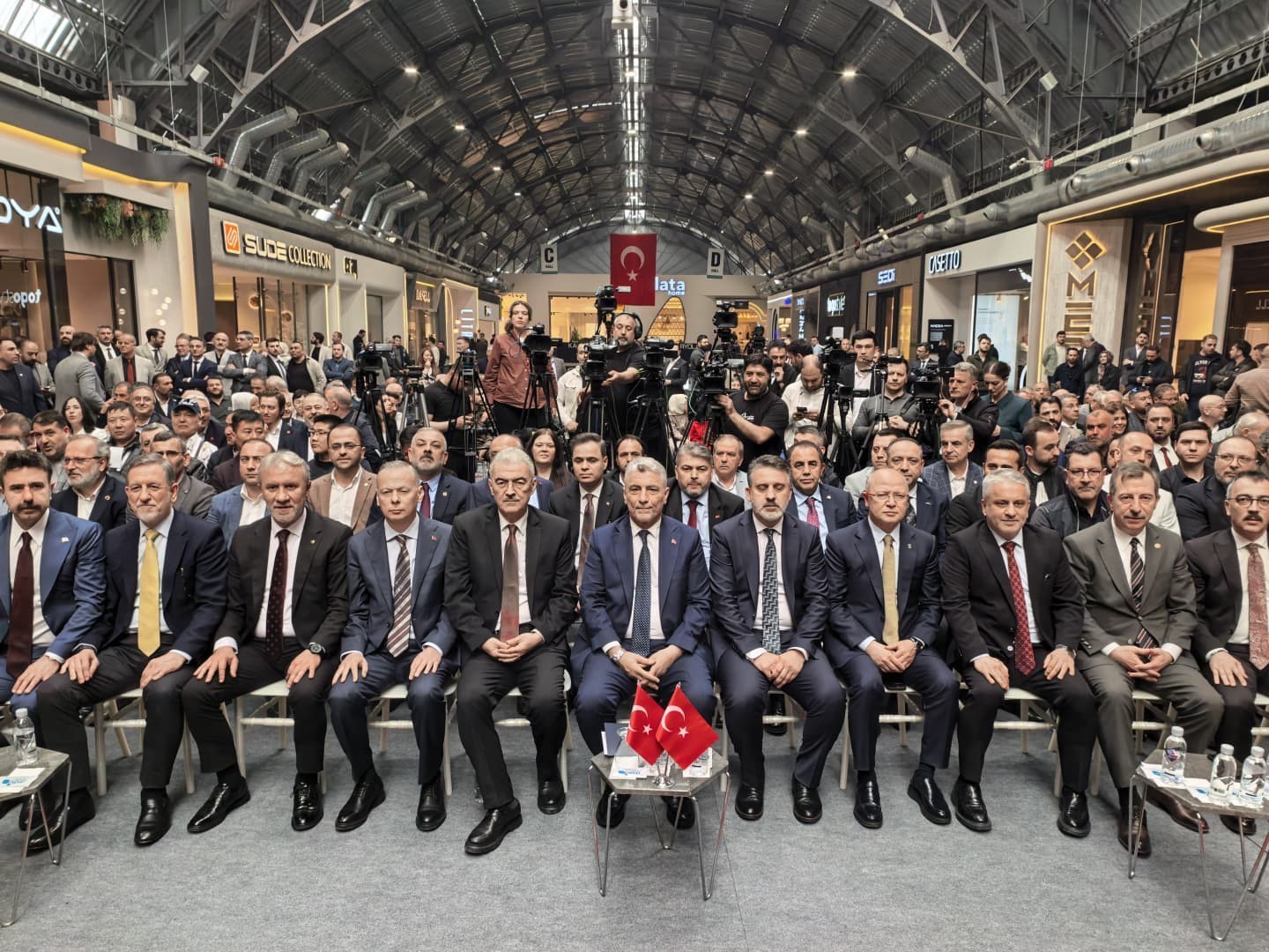 Bakan Bolat: "Kişi başına düşen milli gelir 2025’te 18 bin 40 dolara yükselerek tüm zamanların en yüksek seviyesinde gerçekleşmiştir"
