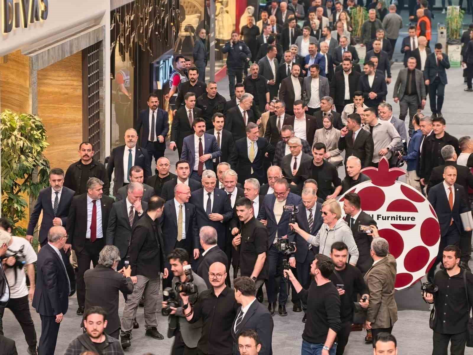 Bakan Bolat: "Kişi başına düşen milli gelir 2025’te 18 bin 40 dolara yükselerek tüm zamanların en yüksek seviyesinde gerçekleşmiştir"
