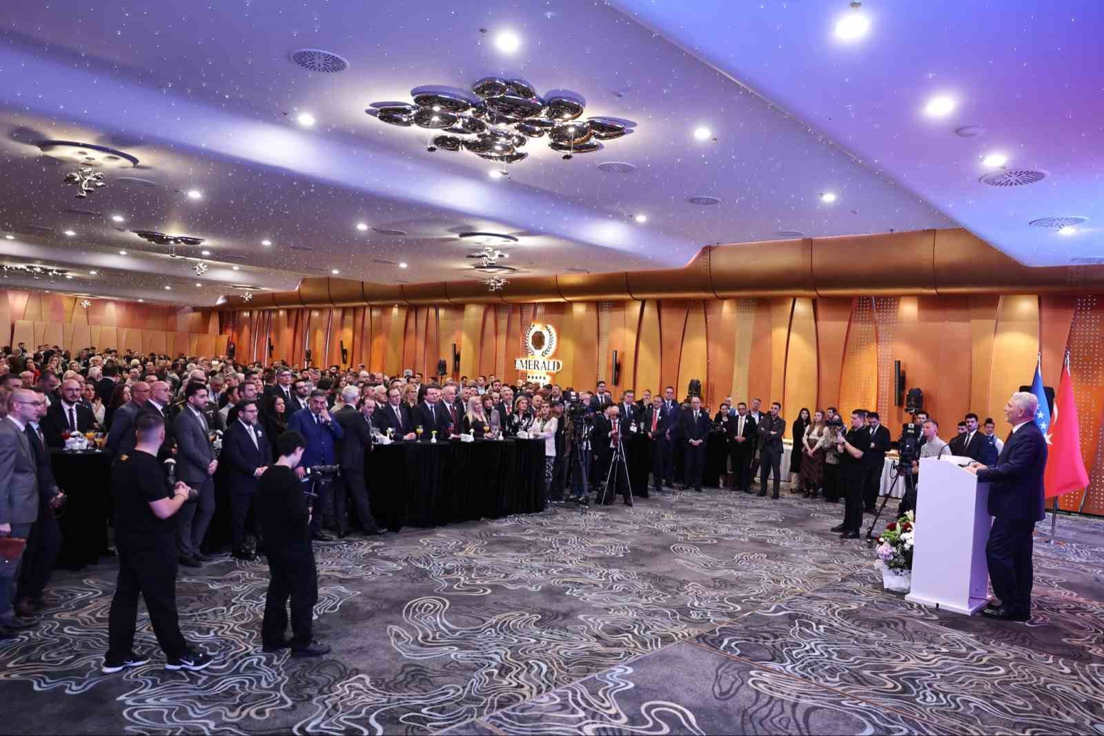 Bakan Bolat, "Kosova Türkleri Milli Bayramı" resepsiyonuna katıldı
