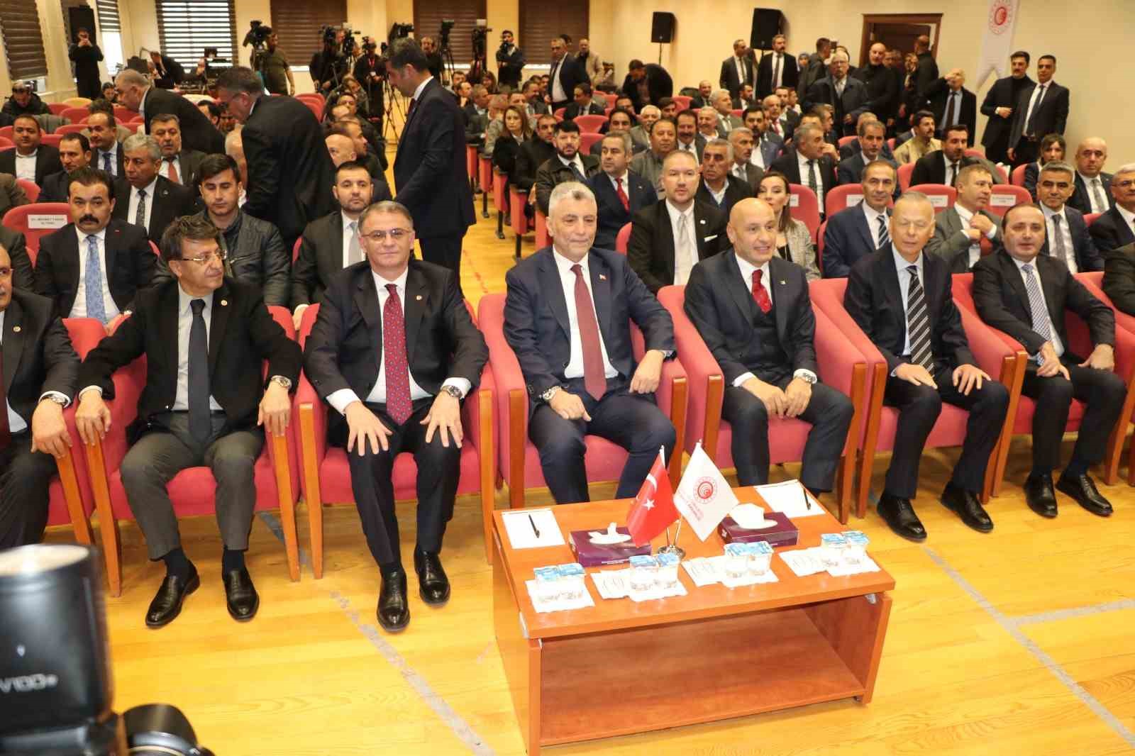 Bakan Bolat mart ayı dış ticaret verilerini açıkladı
