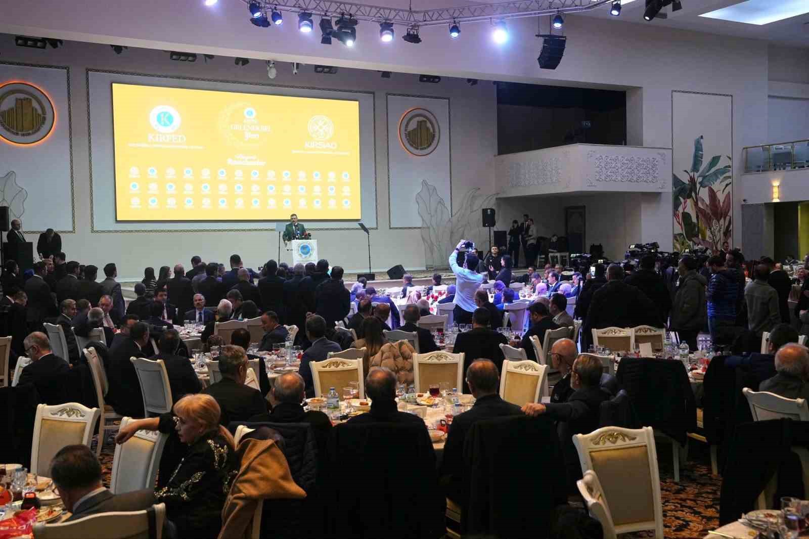 Bakan Çiftçi: "Şehirlerimizde, her bir vatandaşımızın huzur ve güveni bizim sorumluluğumuzdadır"
Bakan Çiftçi: "Şehirlerimizde, her bir vatandaşımızın huzur ve güveni bizim sorumluluğumuzdadır"