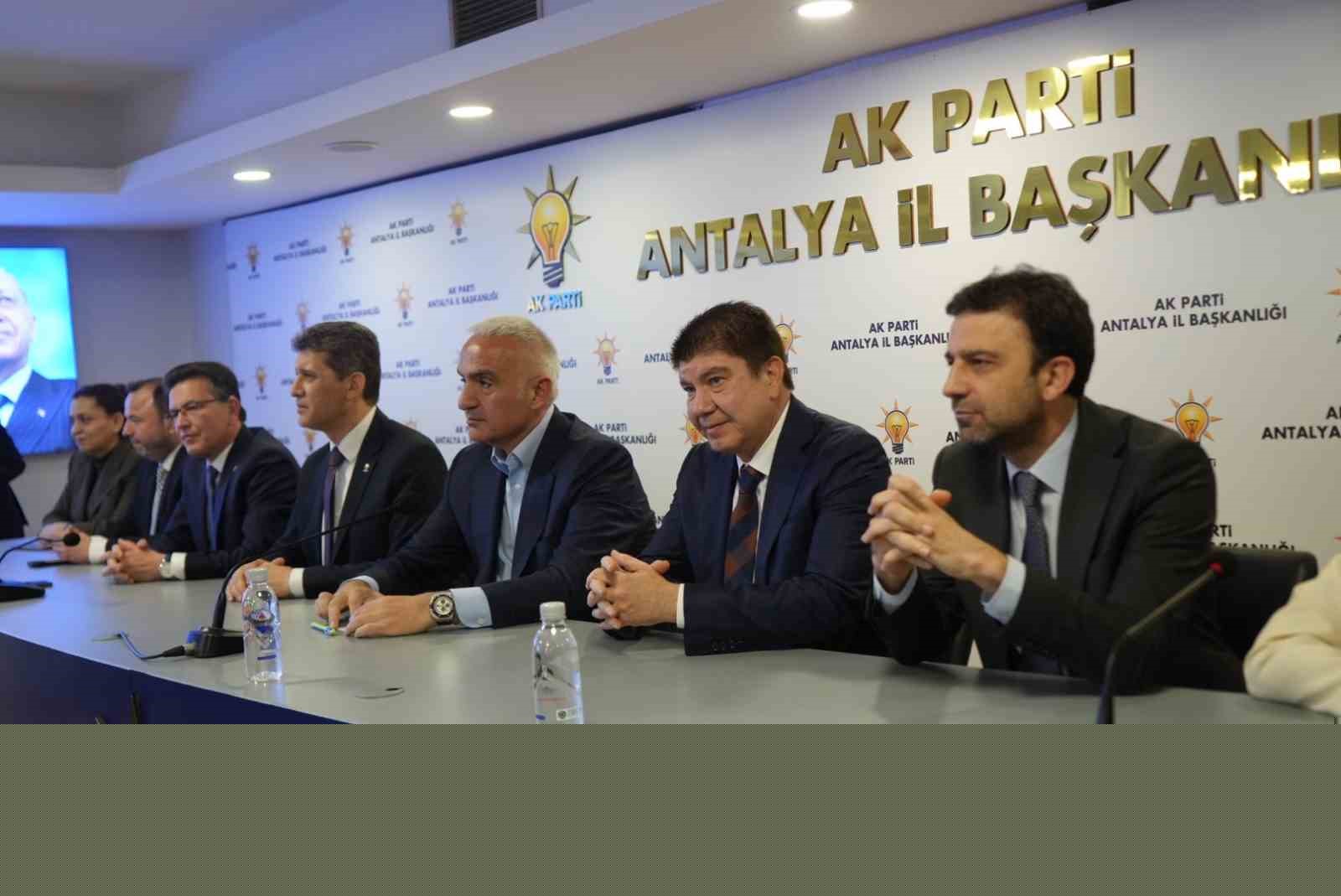 Bakan Ersoy: "2026 yılı sonunda ücretsiz halk plajı sayısı 23’e çıkacak"
Bakan Ersoy: "2026 yılı sonunda ücretsiz halk plajı sayısı 23’e çıkacak"