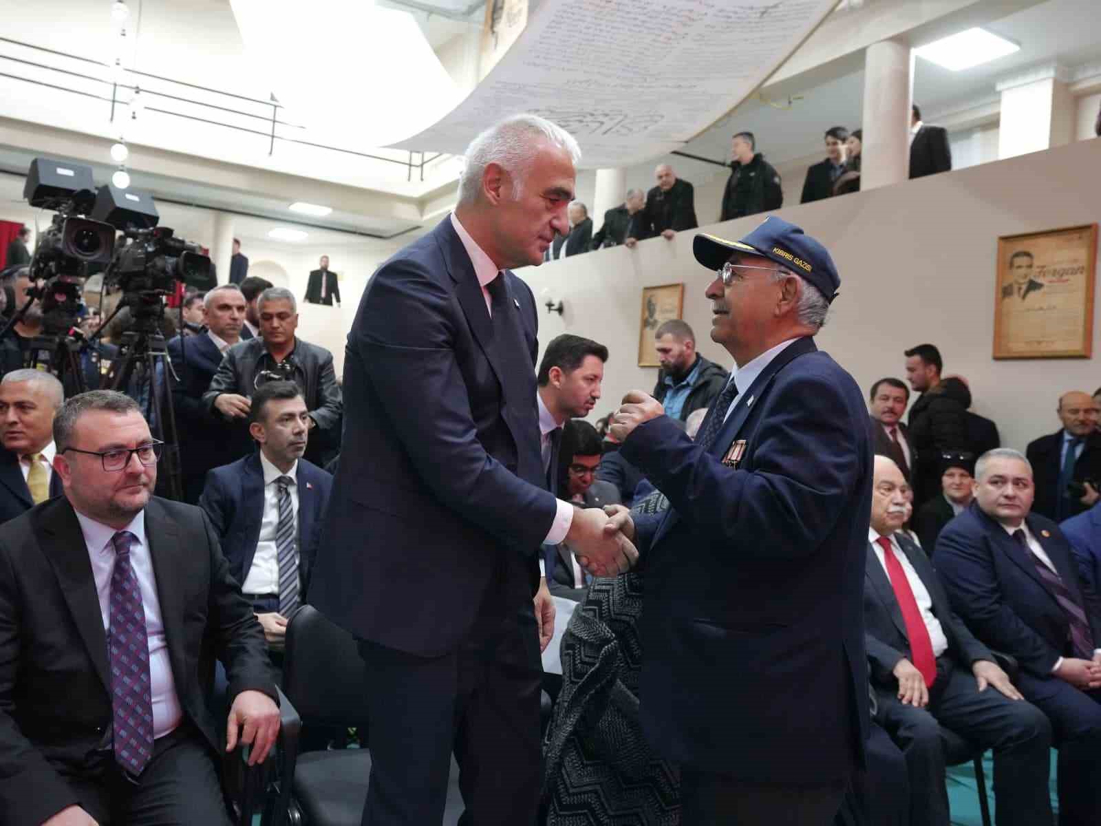 Bakan Ersoy: "İstiklal Marşı, bir bağımsızlık manifestosudur"
