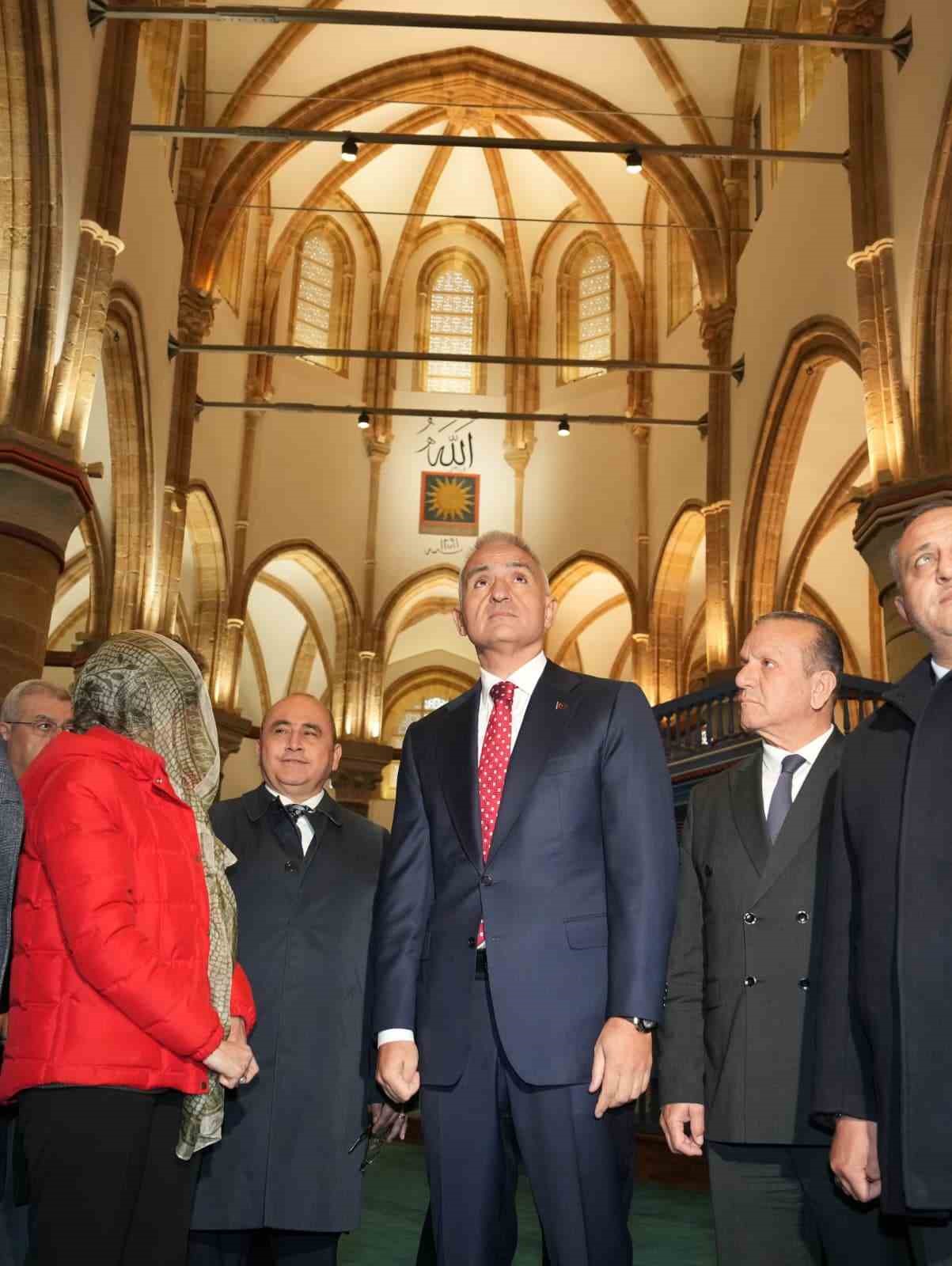 Bakan Ersoy: "KKTC’nin haklı davasında bir milim dahi geri adım atmayız"
