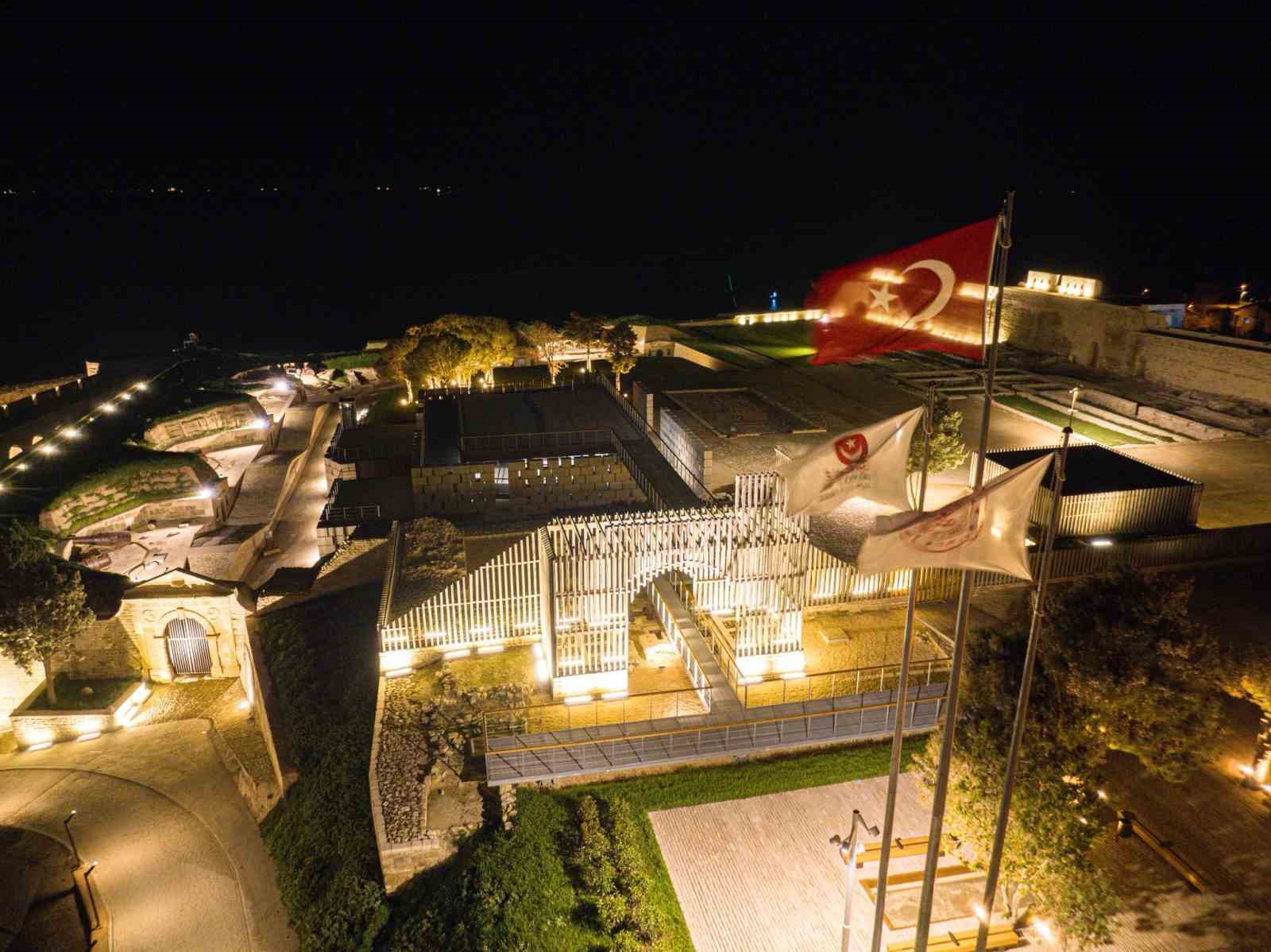 Bakan Ersoy: "Seddülbahir Kalesi, Bakanlığımızın çalışmalarıyla tarihi kimliği korunarak yeniden işlev kazandı"
