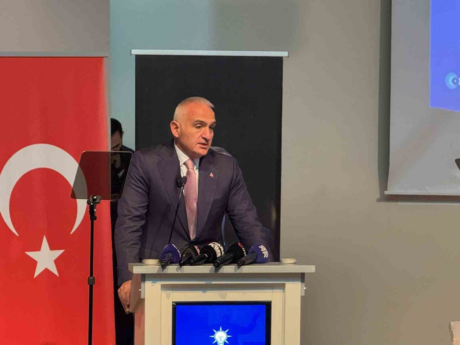 Bakan Ersoy: "Türkiye’de kültür ve turizm alanında tarihi rekorlar kırıyoruz"
