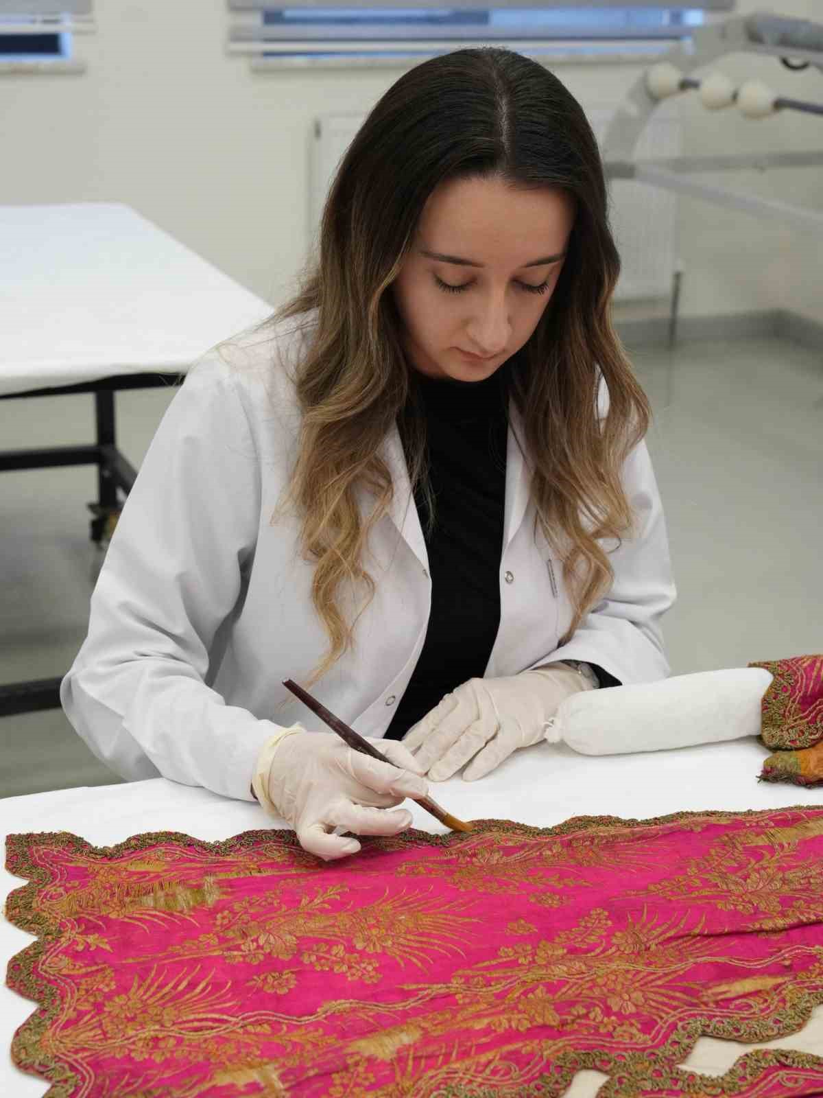 Bakan Ersoy: "Ülkemiz, dünyadaki sayılı büyük ve hızlı üretim kapasitesine sahip konservasyon merkezlerinden birine sahip"
