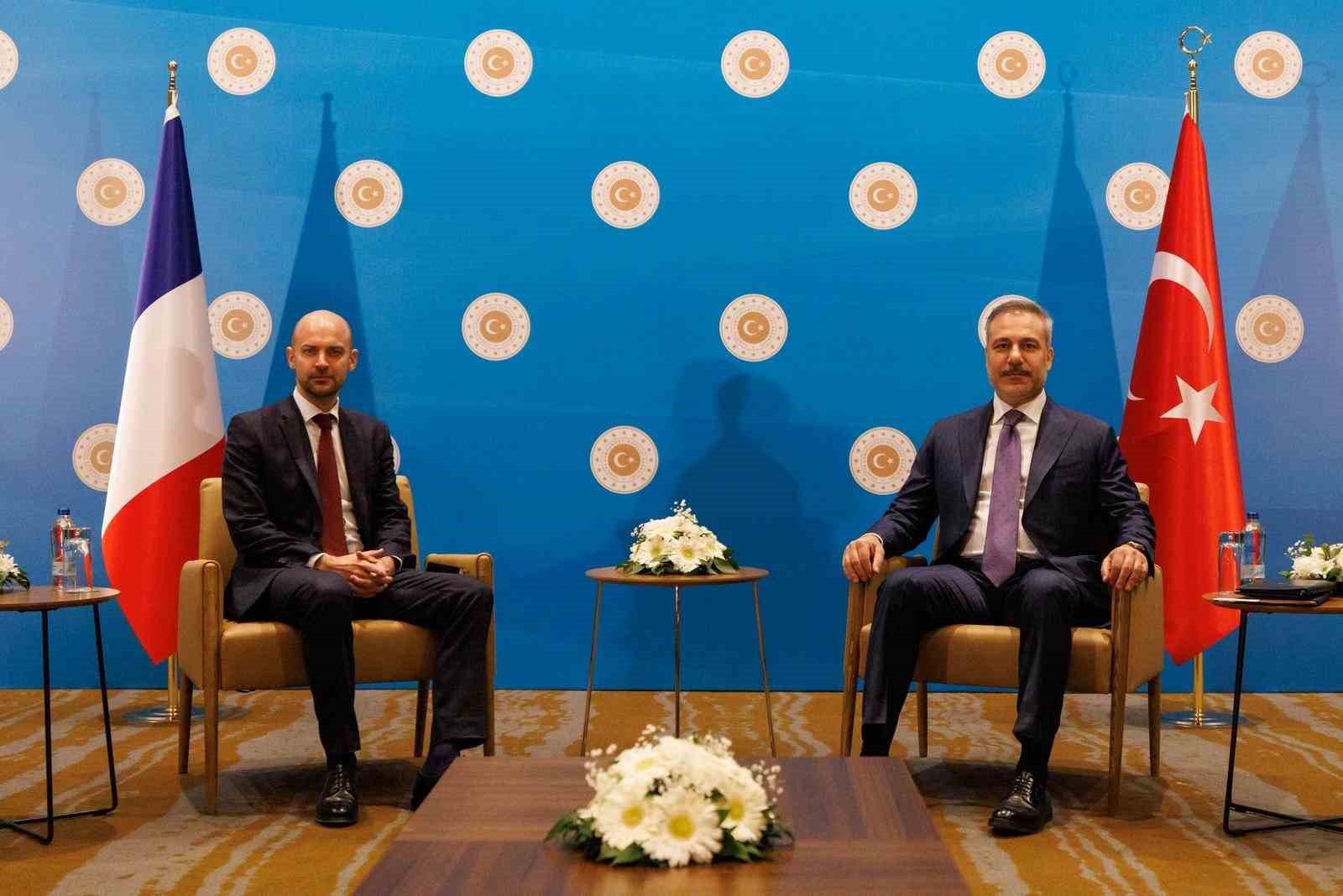 Bakan Fidan, Fransız mevkidaşı Barrot ile görüştü
