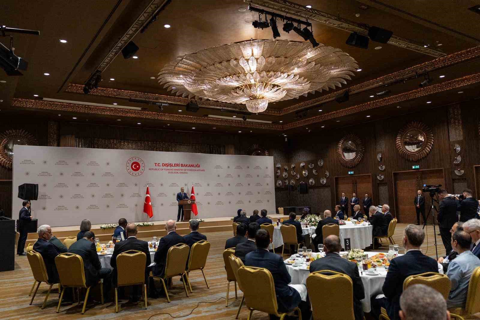 Bakan Fidan, İİT üyesi ve gözlemcisi ülkelerin büyükelçileriyle iftarda bir araya geldi
