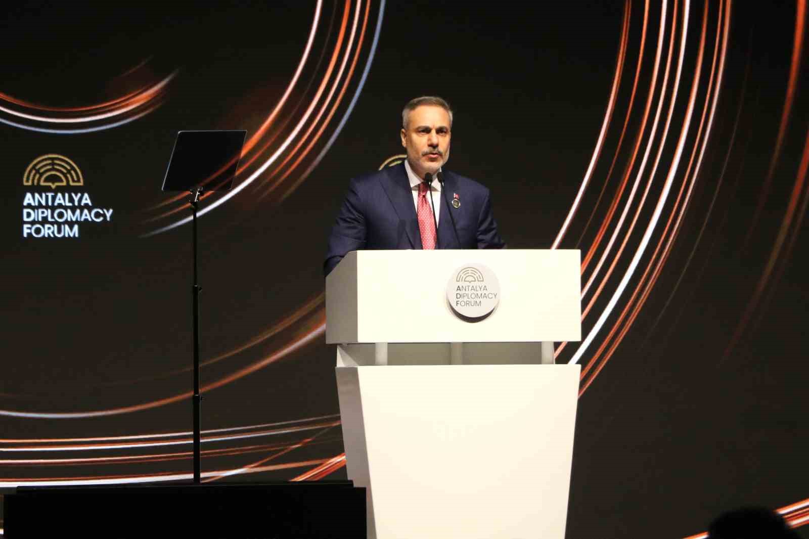 Bakan Fidan: "İsrail’in pervasız saldırganlığı Gazze sınırlarını aşmıştır"
