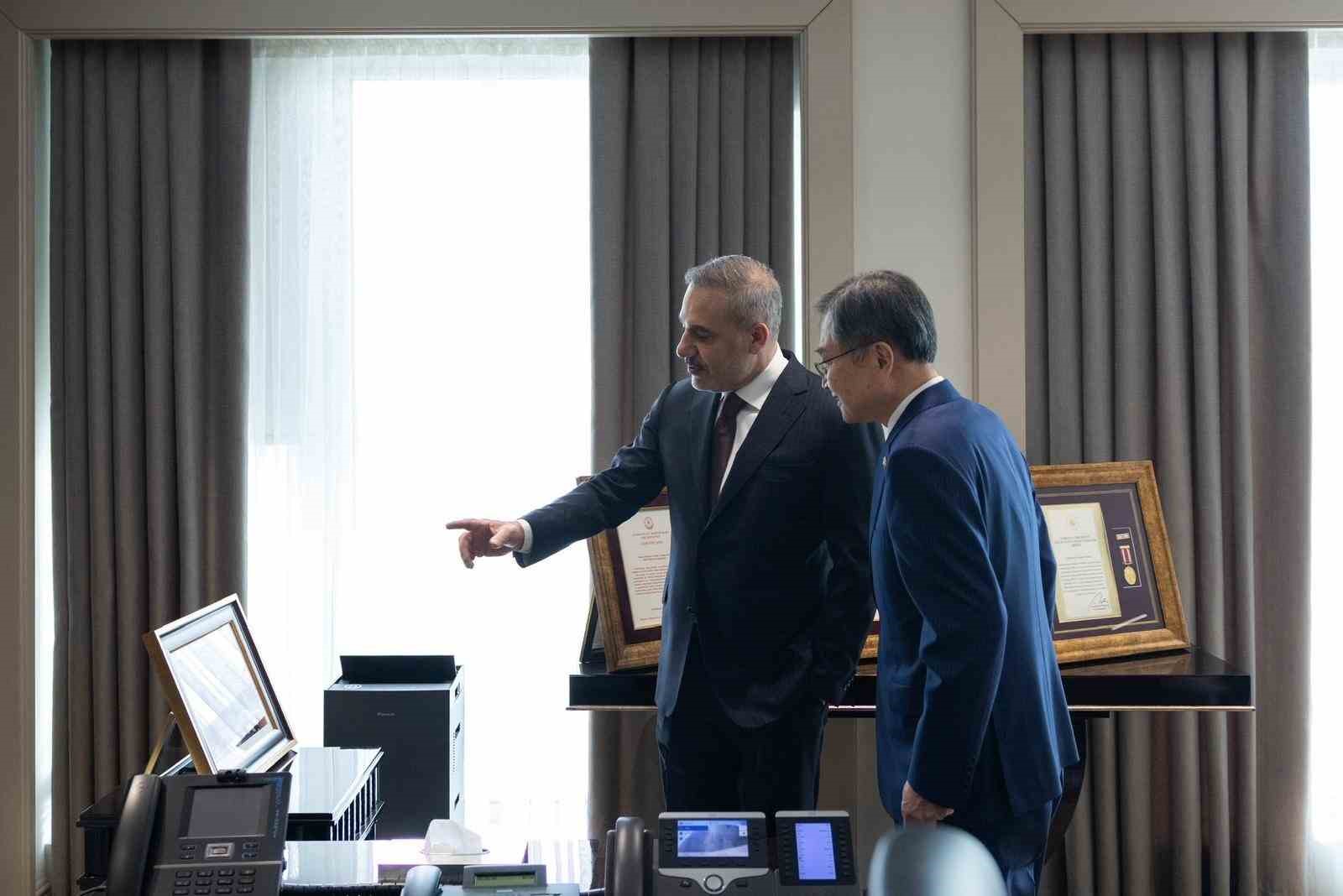 Bakan Fidan, Koreli mevkidaşı Cho Hyun ile görüştü
