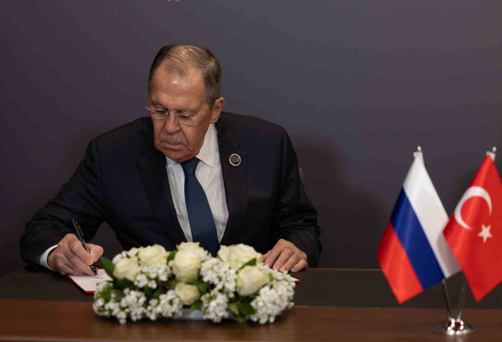 Bakan Fidan, Rus mevkidaşı Lavrov ile ‘2026-2027 İstişare Eylem Planı’nı imzaladı
