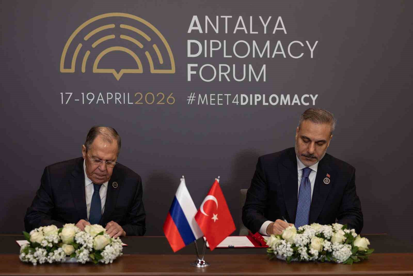 Bakan Fidan, Rus mevkidaşı Lavrov ile ‘2026-2027 İstişare Eylem Planı’nı imzaladı
