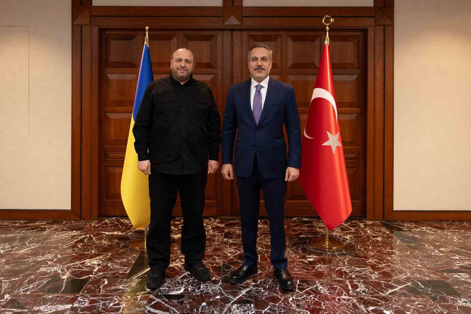 Bakan Fidan, Ukrayna Milli Güvenlik ve Savunma Konseyi Sekreteri Umerov ile görüştü
