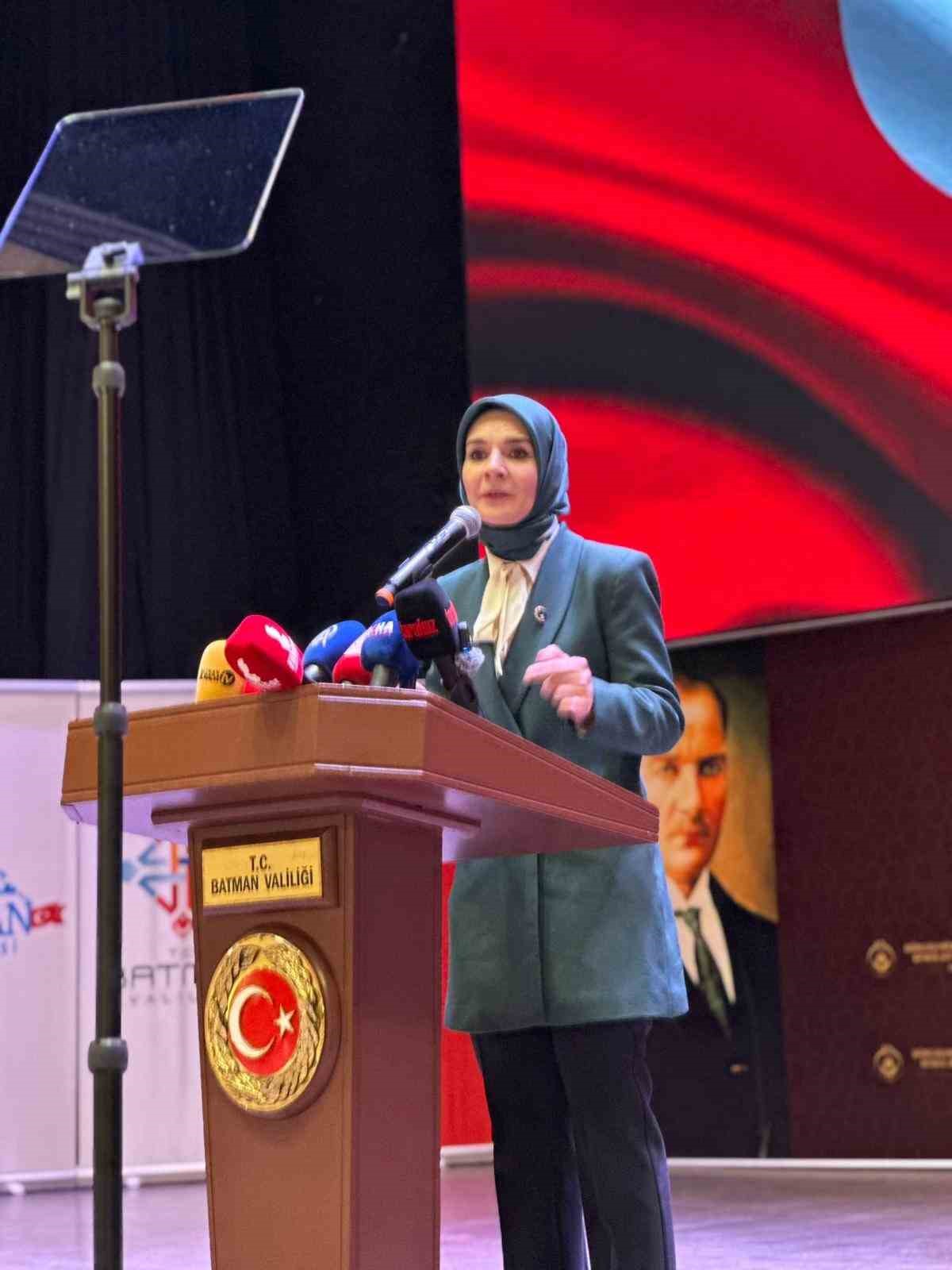 Bakan Göktaş: "Bağımlılıkla mücadelede aileyi merkeze alan yeni bir dönem başlatıyoruz"
