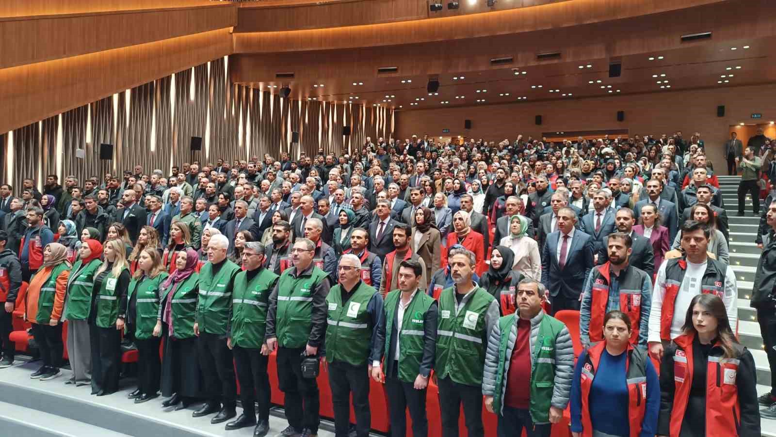 Bakan Göktaş: "Bağımlılıkla mücadelede aileyi merkeze alan yeni bir dönem başlatıyoruz"
