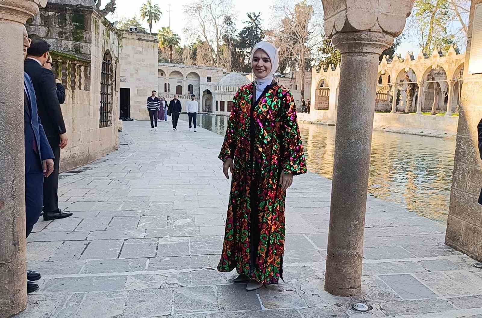 Bakan Göktaş Balıklıgöl’ü gezdi
