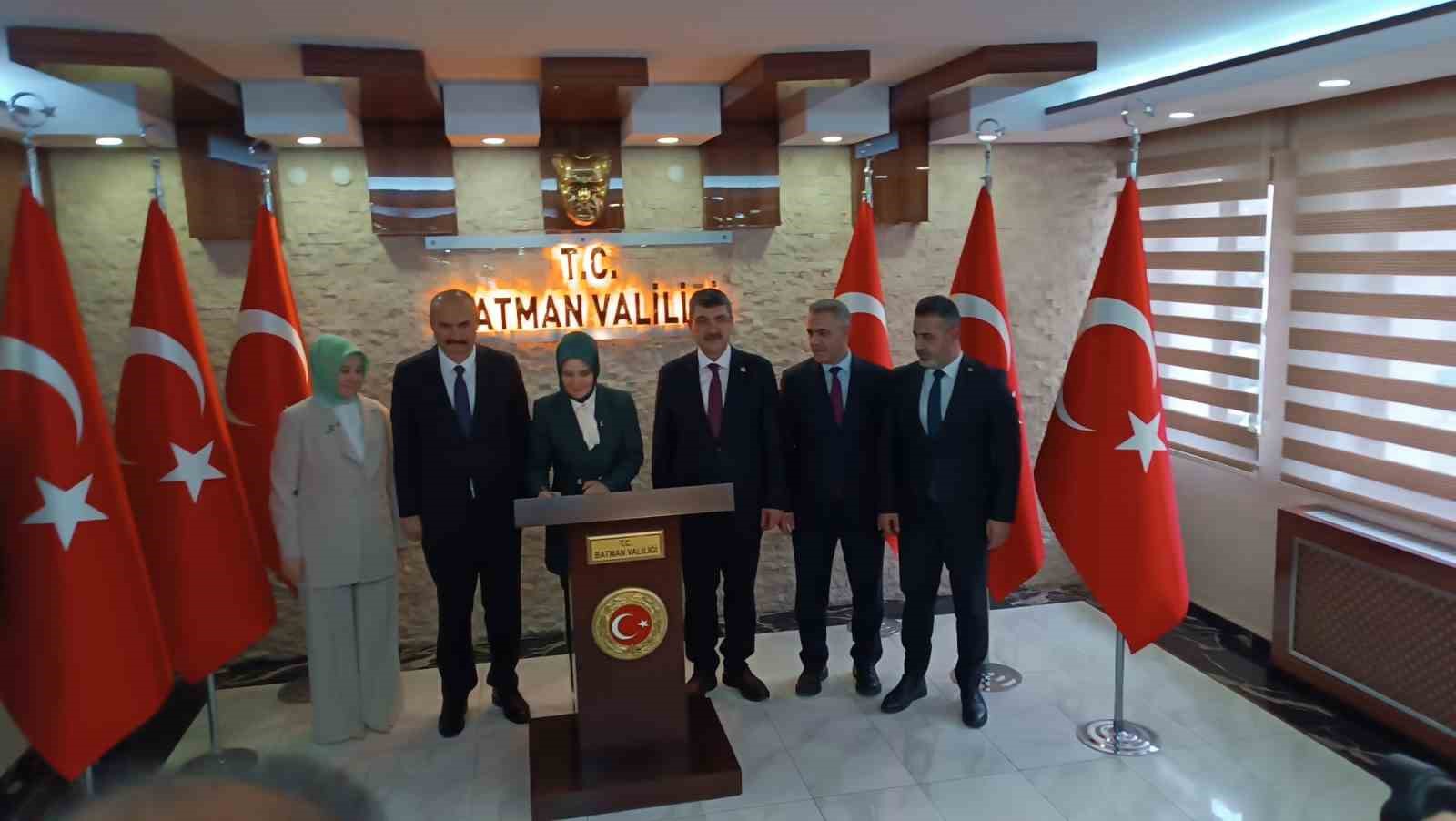 Bakan Göktaş Batman’da temaslarda bulundu
