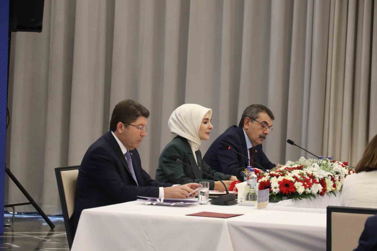 Bakan Göktaş: "Bugün itibarıyla 56 bin 400 genç çiftimizin kredi ödemesini gerçekleştirdik"
